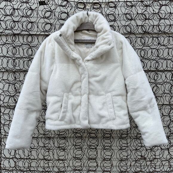 ABERCROMBIE & FITCH White Sherpa Fleece Mini Ultra Puffer Jacket SMALL - Picture 2 of 13